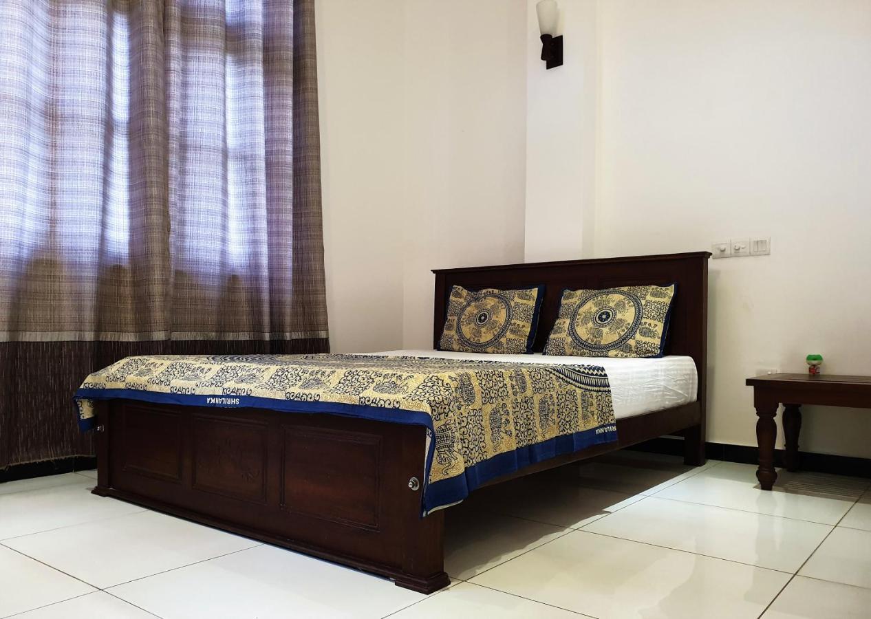 Surf'N Lanka - Surf School Hotel Weligama Kültér fotó