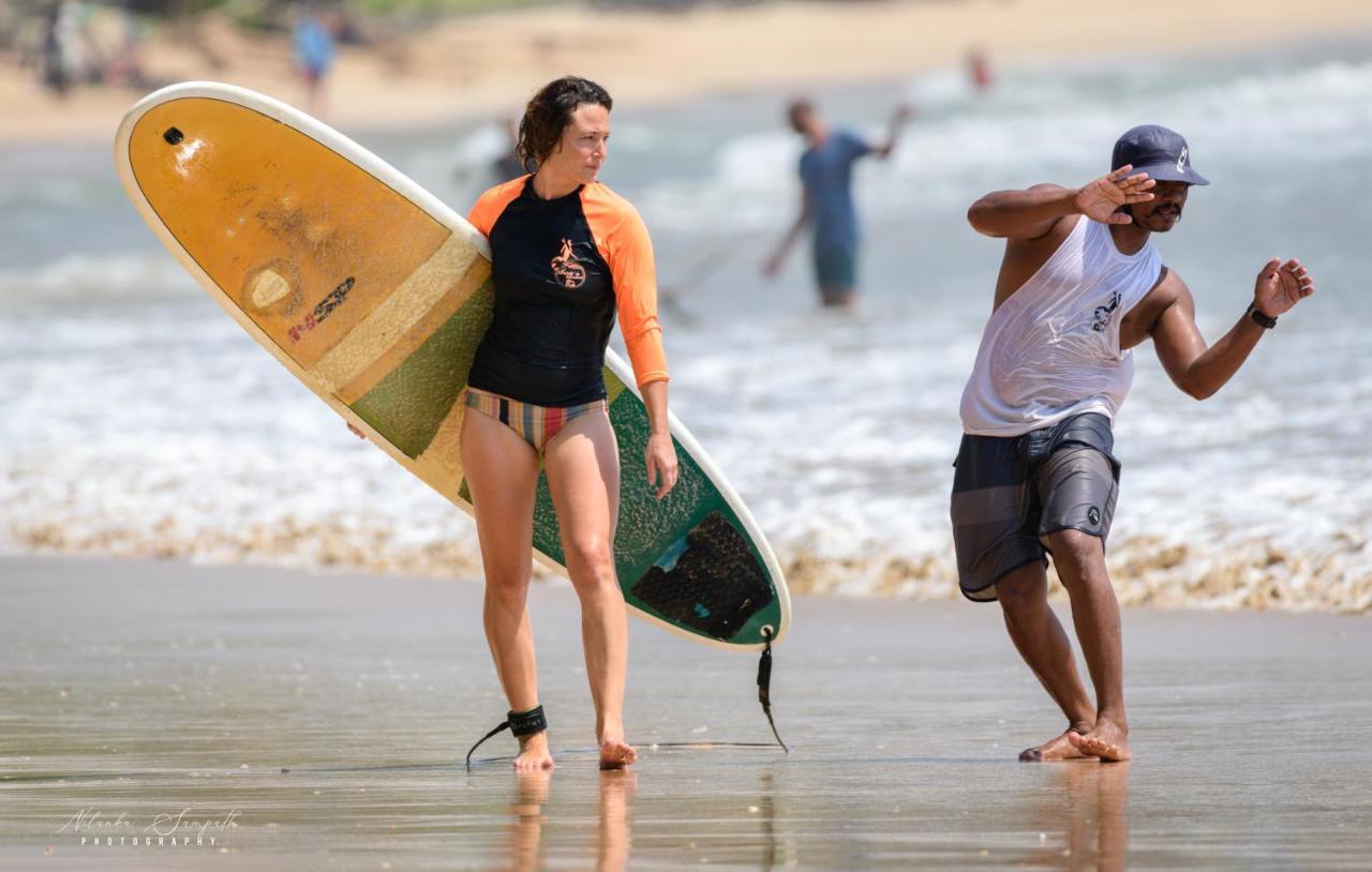 Surf'N Lanka - Surf School Hotel Weligama Kültér fotó