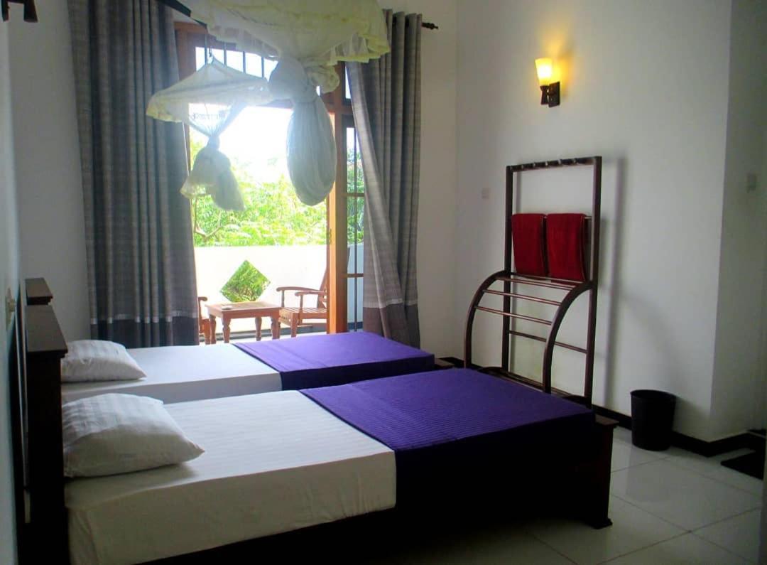 Surf'N Lanka - Surf School Hotel Weligama Kültér fotó