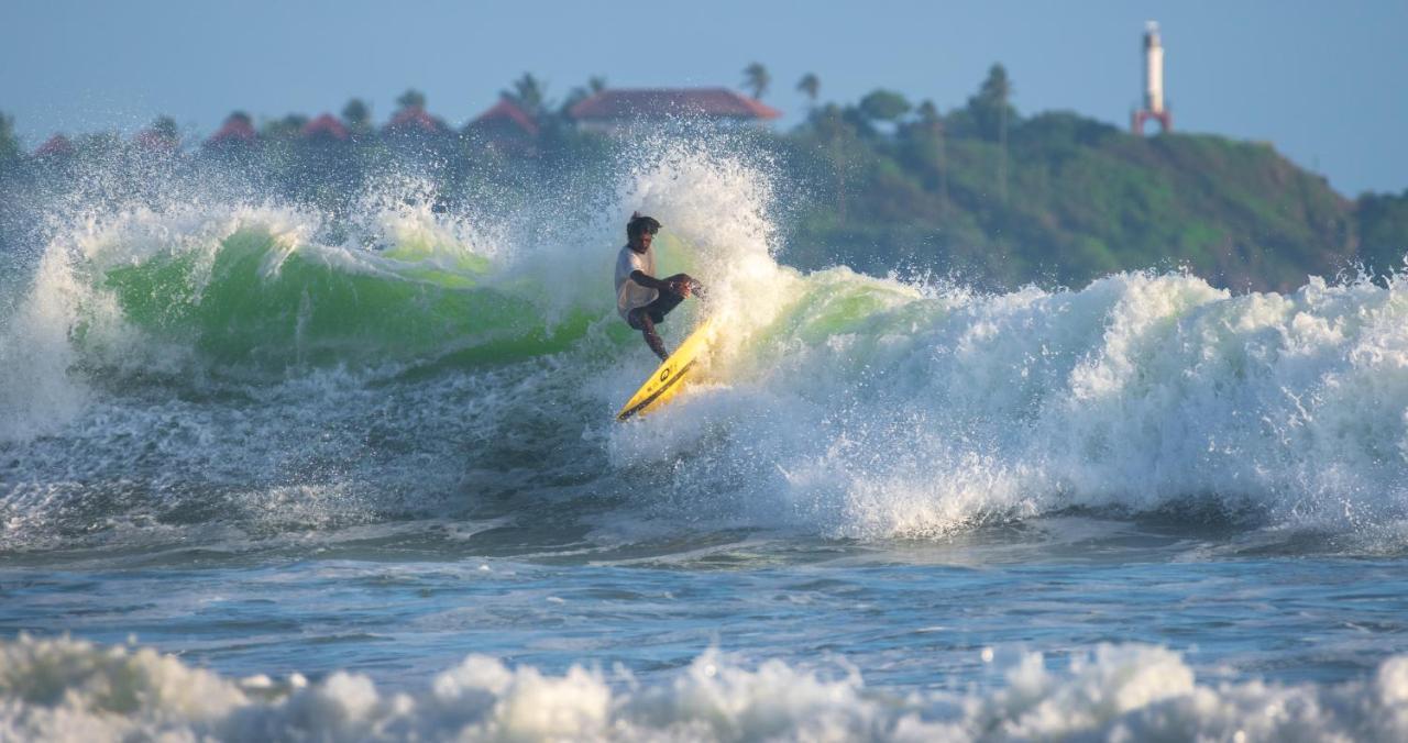 Surf'N Lanka - Surf School Hotel Weligama Kültér fotó