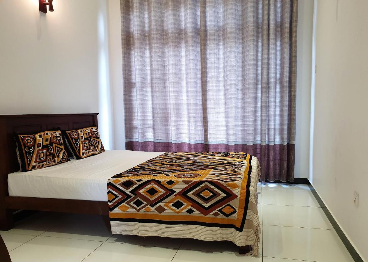 Surf'N Lanka - Surf School Hotel Weligama Kültér fotó